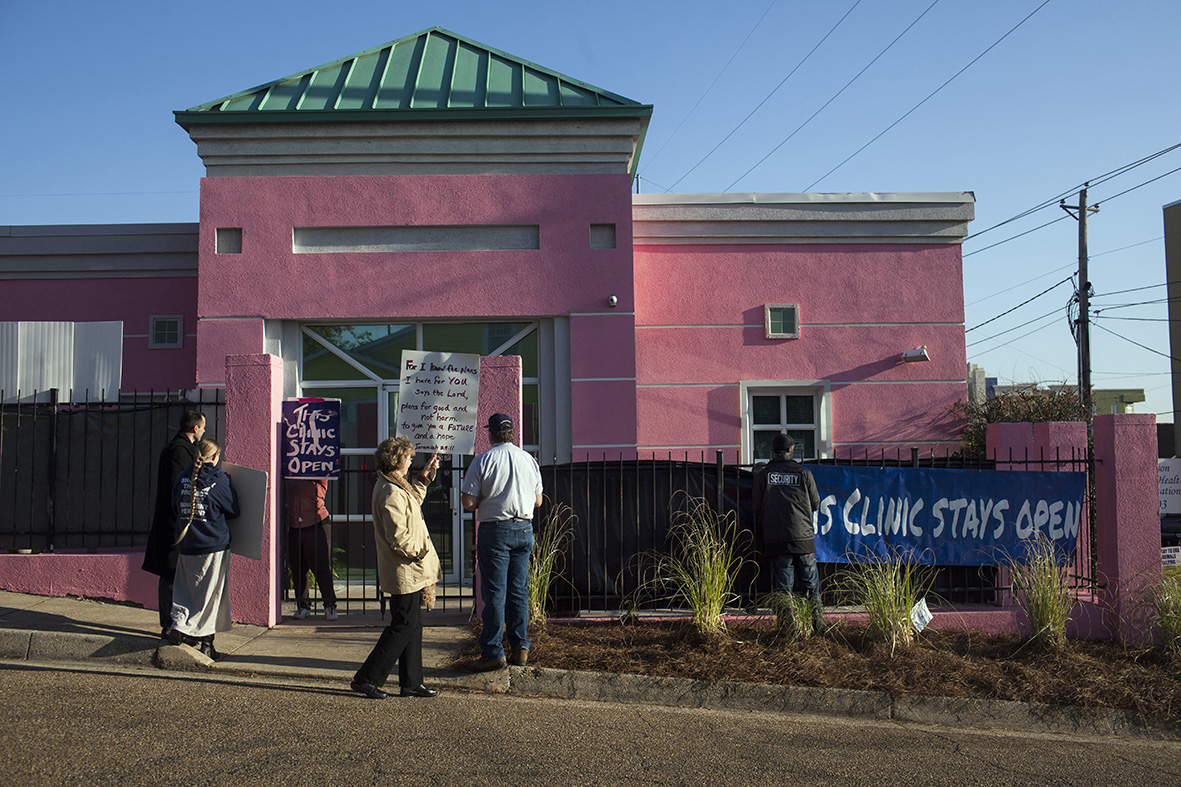 JACKSON - Outside of Mississippi's last abortion clinic